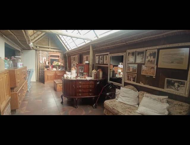 BUSINESS FOR SALE IN HENDRINA